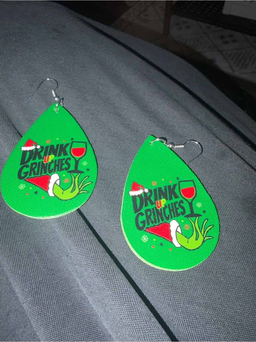 Drink Up Grinches Green Holiday Teardrop Earrings - Unbranded